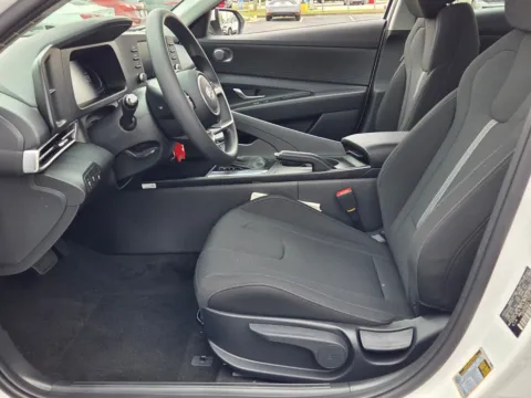 More photos of 2026 Hyundai Elantra SE at Hyundai Warner Robins, GA