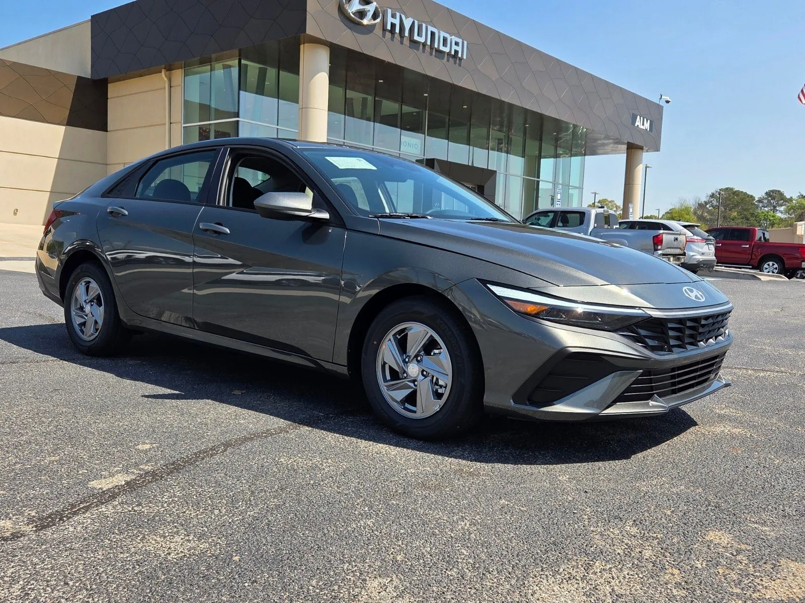 Gray 2026 Hyundai Elantra SE for sale in Warner Robins, GA