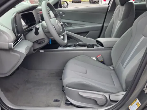 More photos of 2026 Hyundai Elantra SE at Hyundai Warner Robins, GA