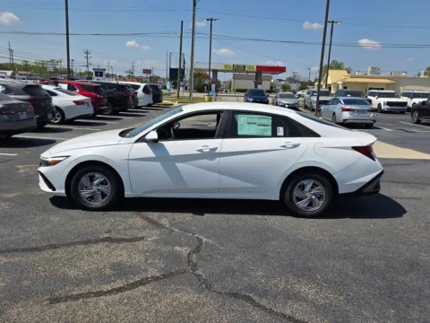 More photos of 2026 Hyundai Elantra SE at Hyundai Warner Robins, GA