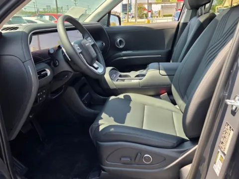 More photos of 2026 Hyundai Palisade SEL Premium at Hyundai Warner Robins, GA