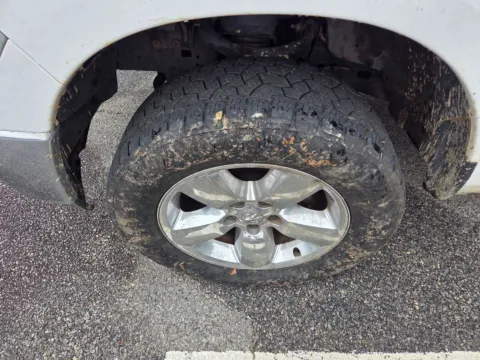 More photos of 2018 Ram 1500 Big Horn at Hyundai Warner Robins, GA