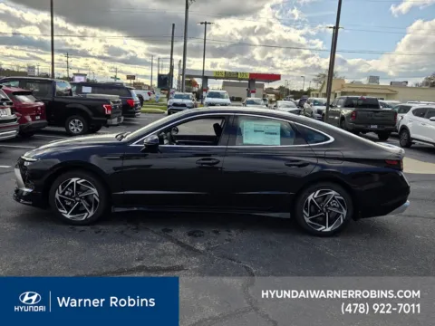 More photos of 2026 Hyundai Sonata SEL Sport at Hyundai Warner Robins, GA
