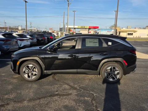 More photos of 2026 Hyundai Tucson SEL at Hyundai Warner Robins, GA