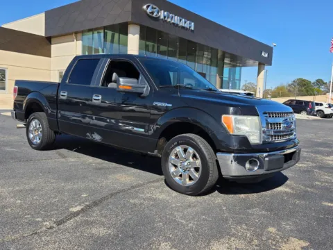 Black 2013 Ford F-150 XLT for sale in Warner Robins, GA