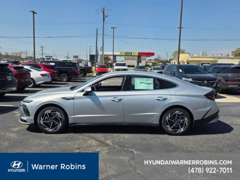 More photos of 2026 Hyundai Sonata SEL Sport at Hyundai Warner Robins, GA