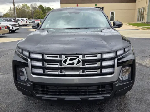 Photos of 2026 Hyundai Santa Cruz SE for sale in Warner Robins, GA at Hyundai Warner Robins