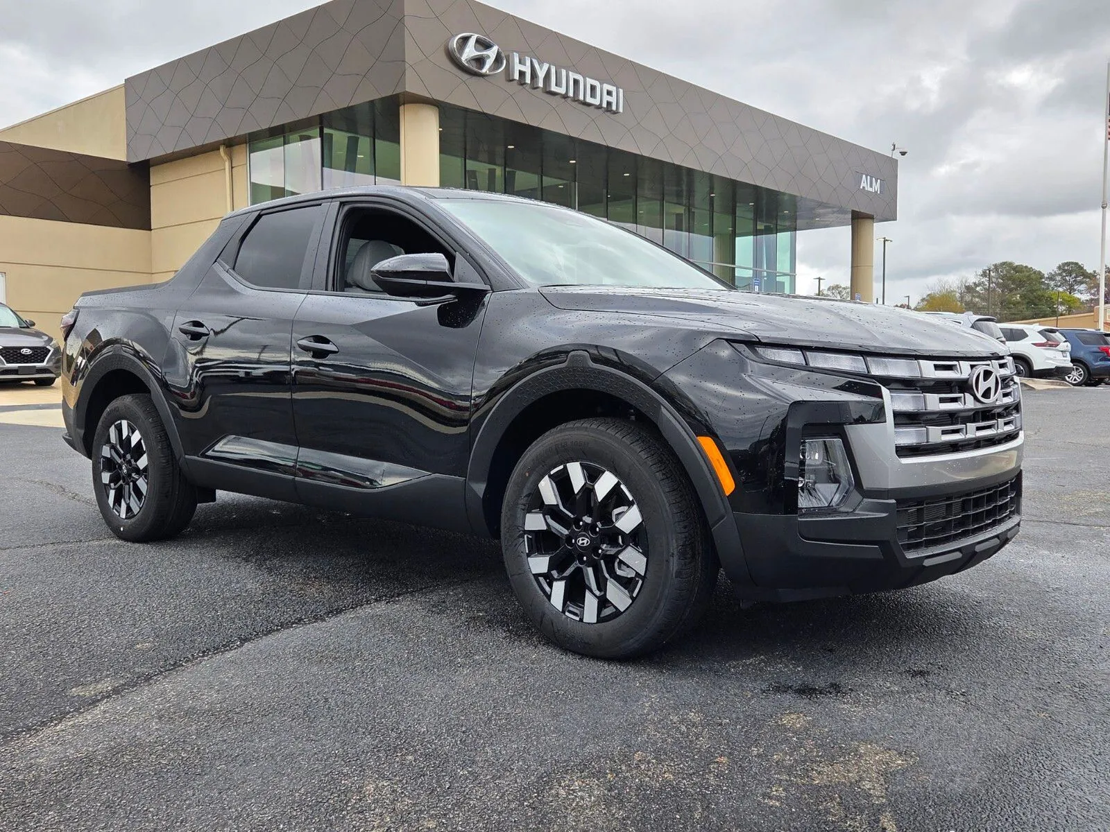 Black 2026 Hyundai Santa Cruz SE for sale in Warner Robins, GA