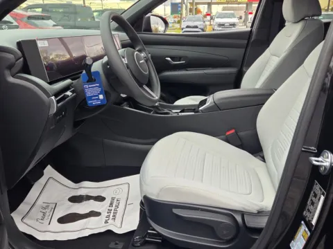 More photos of 2026 Hyundai Santa Cruz SE at Hyundai Warner Robins, GA