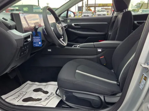 More photos of 2026 Hyundai Sonata Hybrid Blue at Hyundai Warner Robins, GA