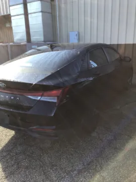 More photos of 2022 Hyundai Elantra SEL at Hyundai Warner Robins, GA