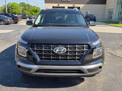 Photos of 2024 Hyundai Venue SEL for sale in Warner Robins, GA at Hyundai Warner Robins