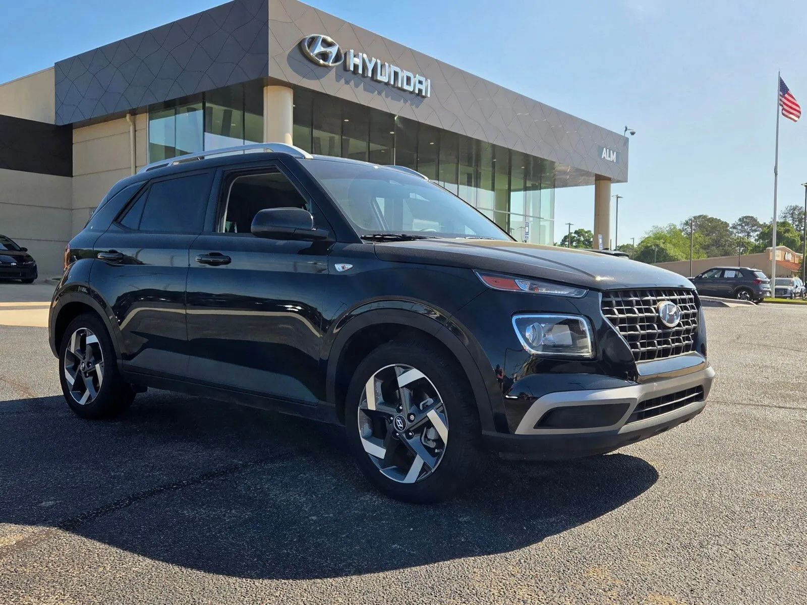 Black 2024 Hyundai Venue SEL for sale in Warner Robins, GA