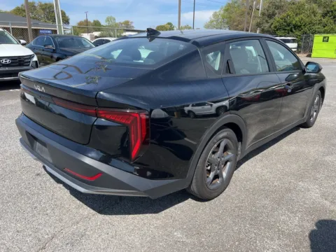 More photos of 2025 Kia K4 LXS at Hyundai Warner Robins, GA