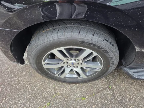 More photos of 2024 Ford Expedition Limited at Hyundai Warner Robins, GA