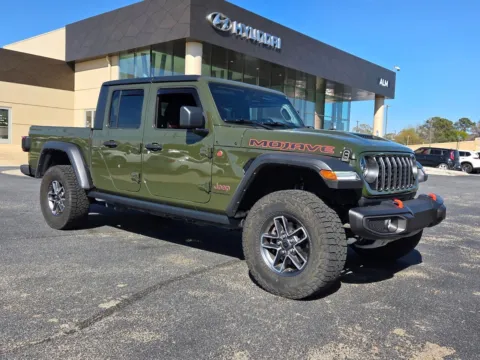 Green 2024 Jeep Gladiator Mojave for sale in Warner Robins, GA