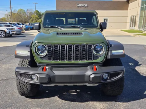 Photos of 2024 Jeep Gladiator Mojave for sale in Warner Robins, GA at Hyundai Warner Robins