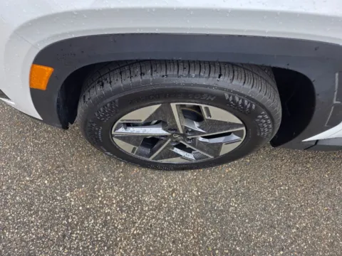 More photos of 2025 Hyundai Tucson SEL at Hyundai Warner Robins, GA