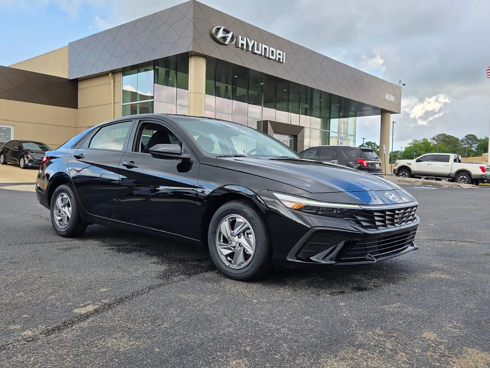 Black 2026 Hyundai Elantra SE for sale in Warner Robins, GA