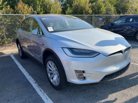 More photos of 2018 Tesla Model X 100D at Hyundai Warner Robins, GA