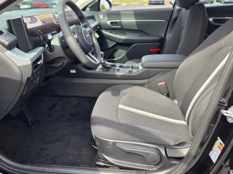 More photos of 2026 Hyundai Sonata SE at Hyundai Warner Robins, GA