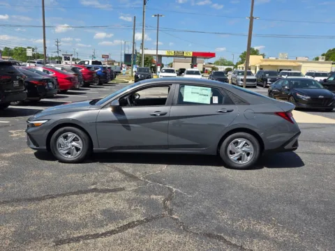 More photos of 2026 Hyundai Elantra SE at Hyundai Warner Robins, GA