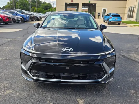Photos of 2026 Hyundai Sonata SE for sale in Warner Robins, GA at Hyundai Warner Robins