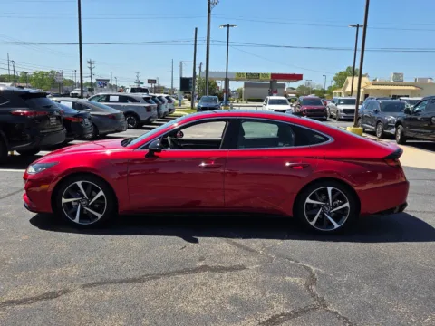 More photos of 2022 Hyundai Sonata SEL Plus at Hyundai Warner Robins, GA