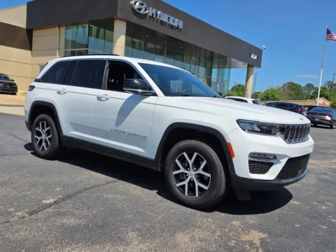 White 2024 Jeep Grand Cherokee Limited for sale in Warner Robins, GA