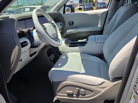 More photos of 2026 Hyundai Palisade SEL at Hyundai Warner Robins, GA