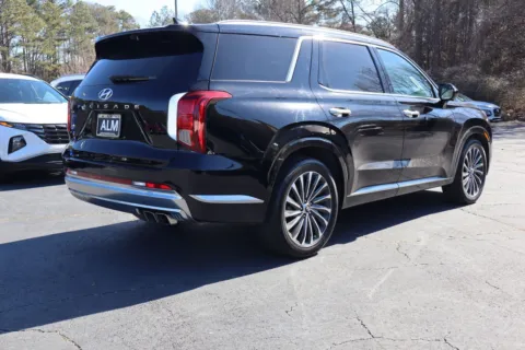 More photos of 2023 Hyundai Palisade Calligraphy at Hyundai Warner Robins, GA