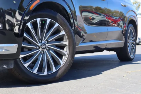 Photos of 2023 Hyundai Palisade Calligraphy for sale in Warner Robins, GA at Hyundai Warner Robins