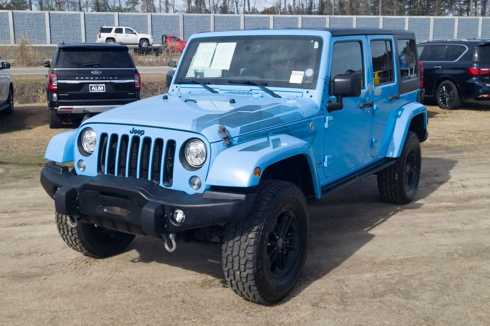 Blue 2017 Jeep Wrangler Unlimited Sahara for sale in Warner Robins, GA