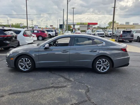 More photos of 2023 Hyundai Sonata SEL at Hyundai Warner Robins, GA