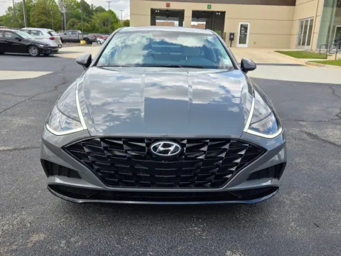 Photos of 2023 Hyundai Sonata SEL for sale in Warner Robins, GA at Hyundai Warner Robins