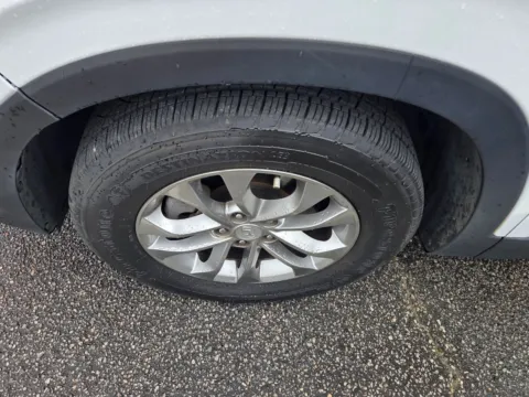 More photos of 2020 Hyundai Santa Fe SEL at Hyundai Warner Robins, GA