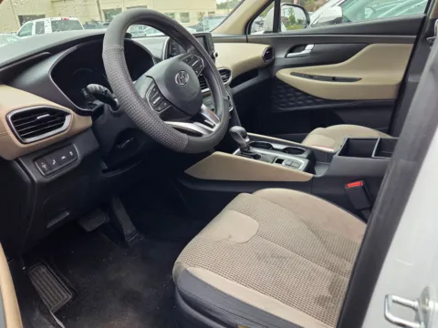 More photos of 2020 Hyundai Santa Fe SEL at Hyundai Warner Robins, GA