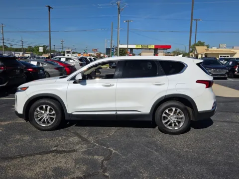 More photos of 2020 Hyundai Santa Fe SEL at Hyundai Warner Robins, GA