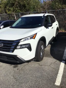 White 2024 Nissan Rogue S for sale in Warner Robins, GA