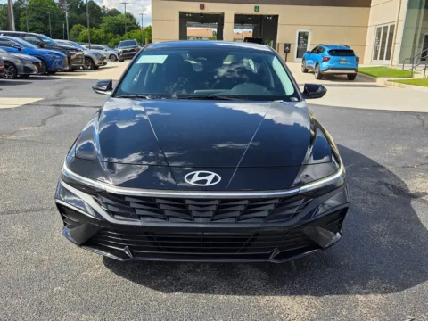 Photos of 2026 Hyundai Elantra SE for sale in Warner Robins, GA at Hyundai Warner Robins