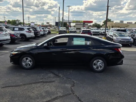 More photos of 2026 Hyundai Elantra SE at Hyundai Warner Robins, GA