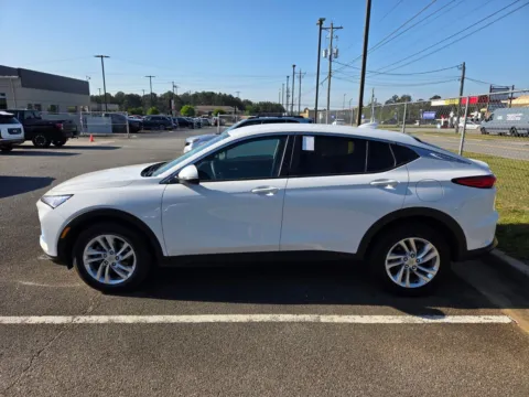 More photos of 2025 Buick Envista Preferred at Hyundai Warner Robins, GA