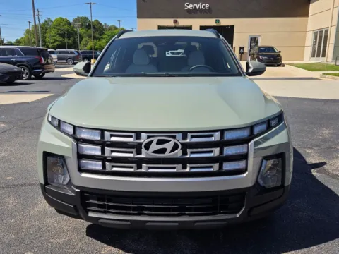Photos of 2026 Hyundai Santa Cruz SEL for sale in Warner Robins, GA at Hyundai Warner Robins