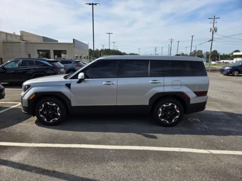 More photos of 2024 Hyundai Santa Fe SE at Hyundai Warner Robins, GA