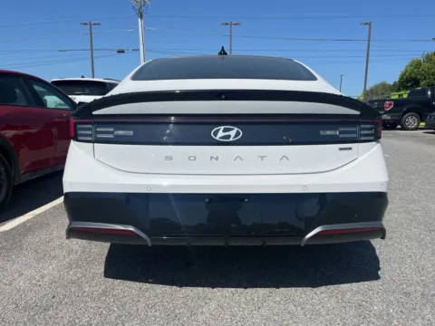 More photos of 2024 Hyundai Sonata Hybrid Limited at Hyundai Warner Robins, GA
