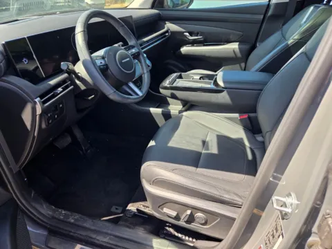 More photos of 2025 Hyundai Tucson Limited at Hyundai Warner Robins, GA