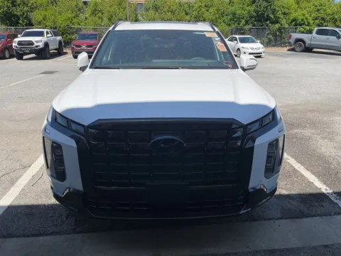 Photos of 2025 Hyundai Palisade Calligraphy Night Edition for sale in Warner Robins, GA at Hyundai Warner Robins