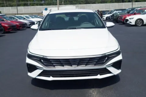 Photos of 2026 Hyundai Elantra SE for sale in Warner Robins, GA at Hyundai Warner Robins