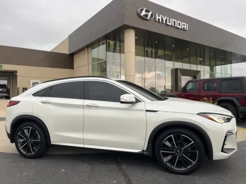 White 2023 INFINITI QX55 LUXE for sale in Warner Robins, GA