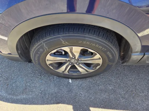 More photos of 2020 Honda CR-V LX at Hyundai Warner Robins, GA